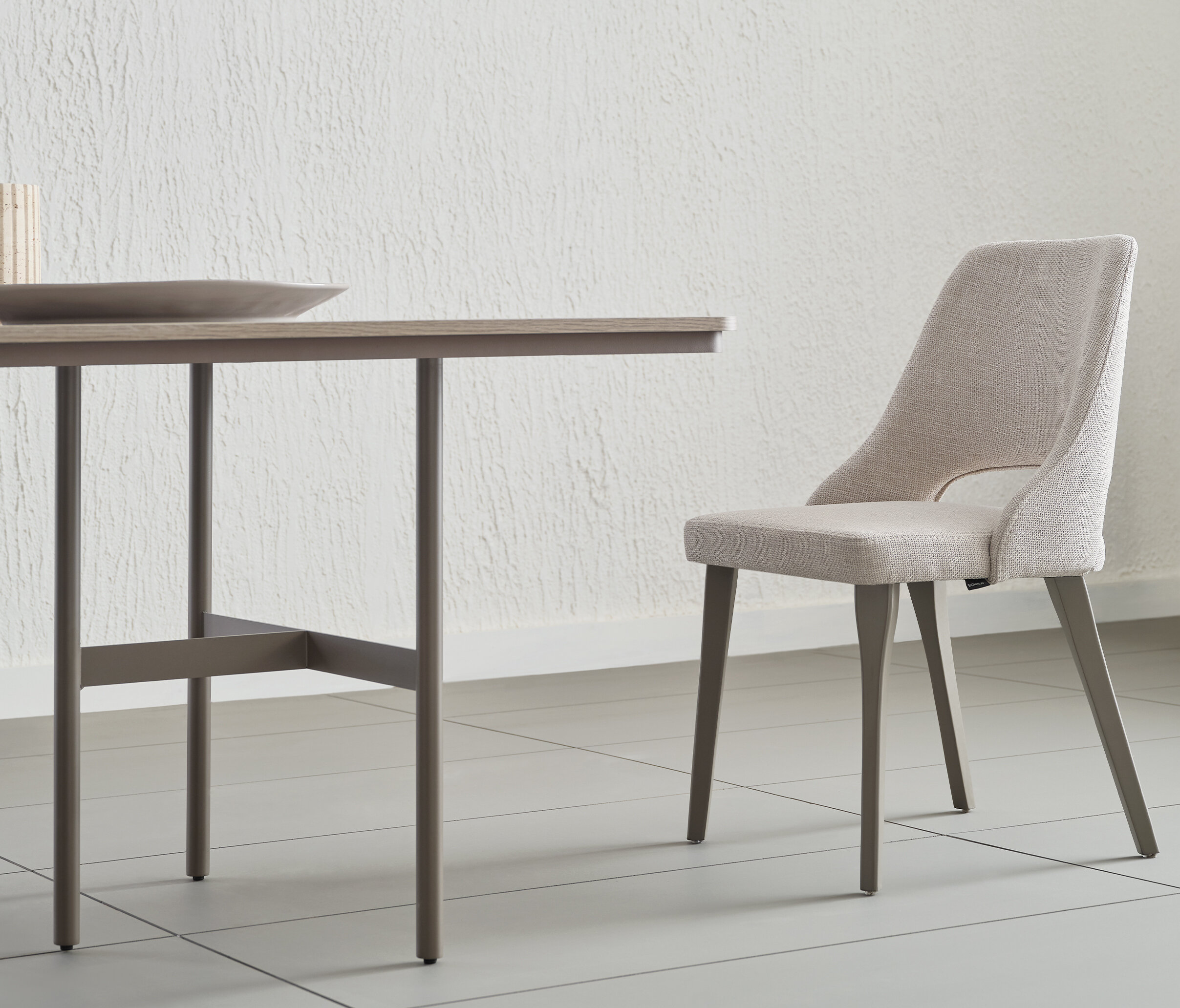 VARENA NON-EXTENDABLE DINING TABLE WITH METAL LEG - Image 4