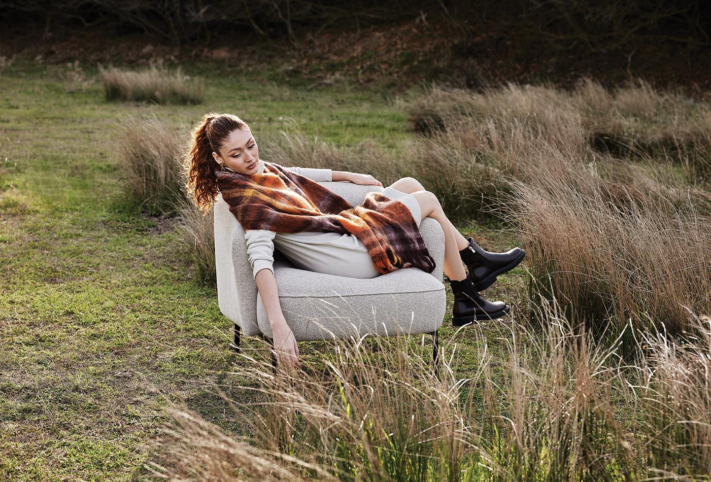 LOME ARMCHAIR - Image 4