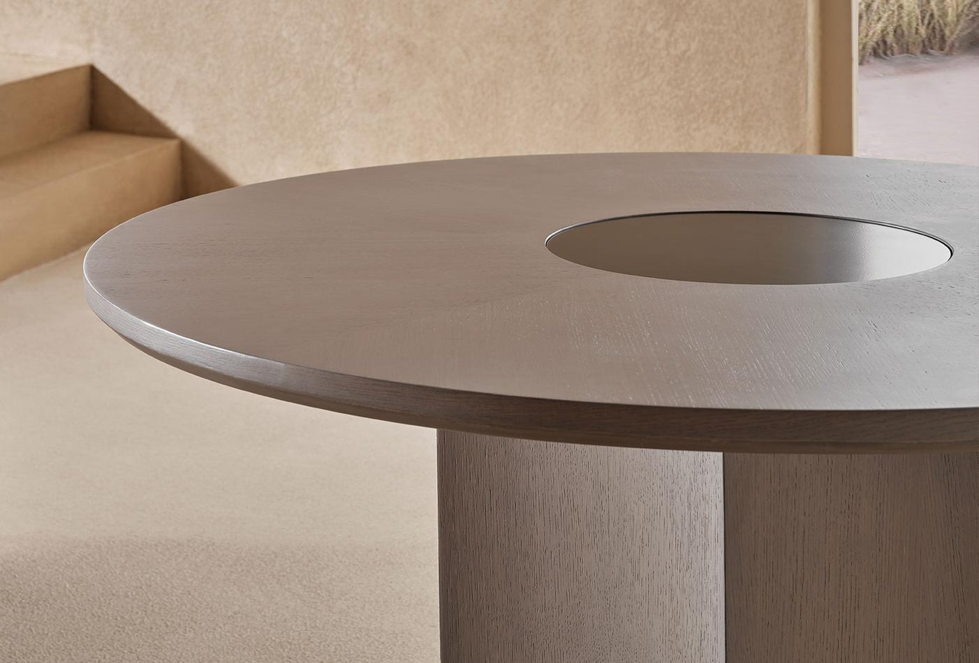 Boston Round Dining Table.. - Image 3