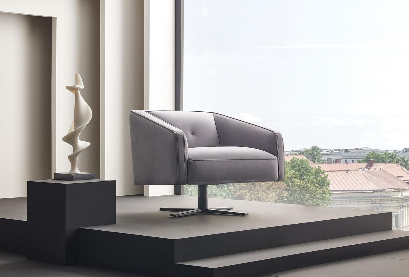 VICTORIA ARMCHAIR - Image 3