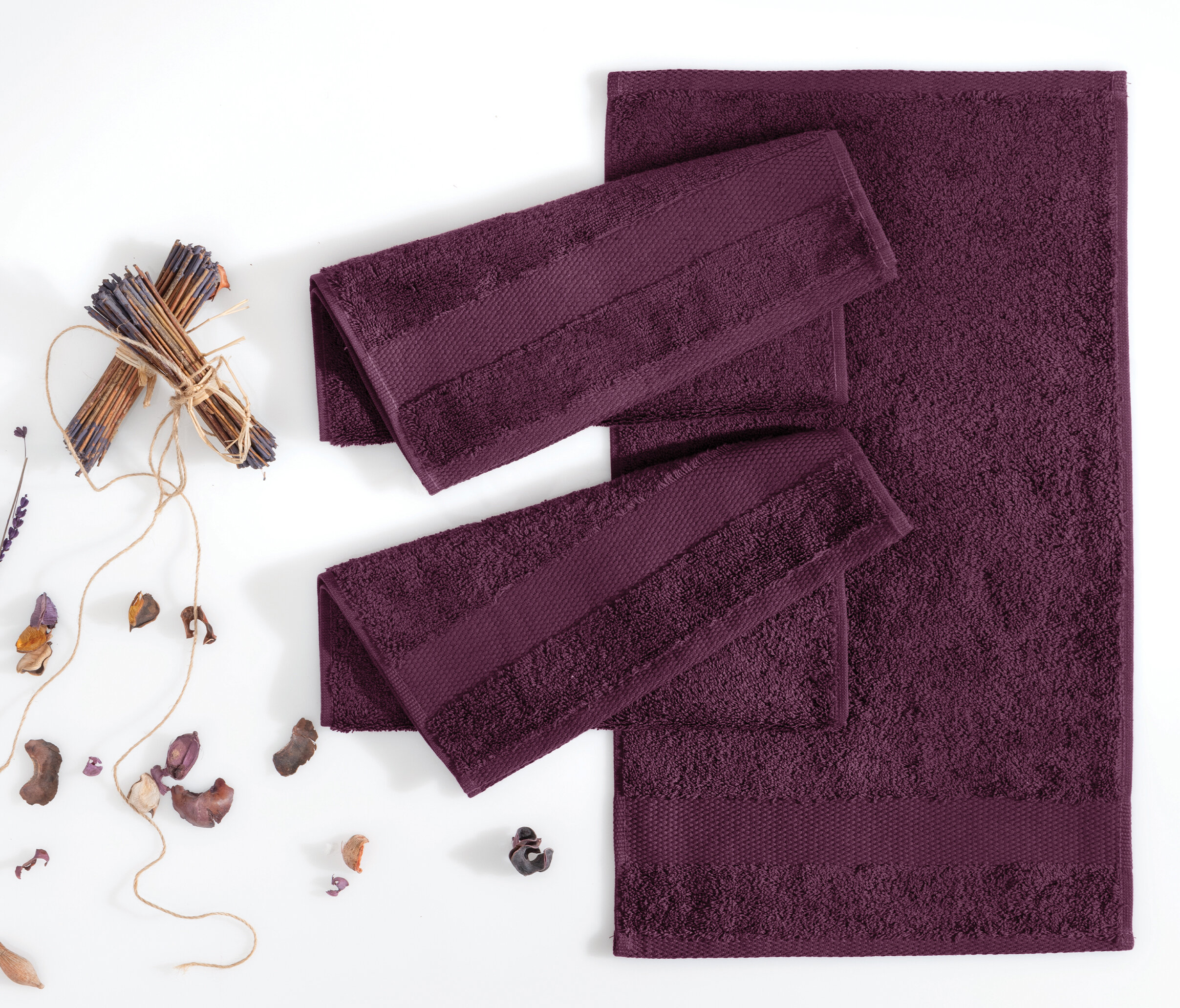Essentials Guest Towel - Fushia (30x50 cm) - Image 2
