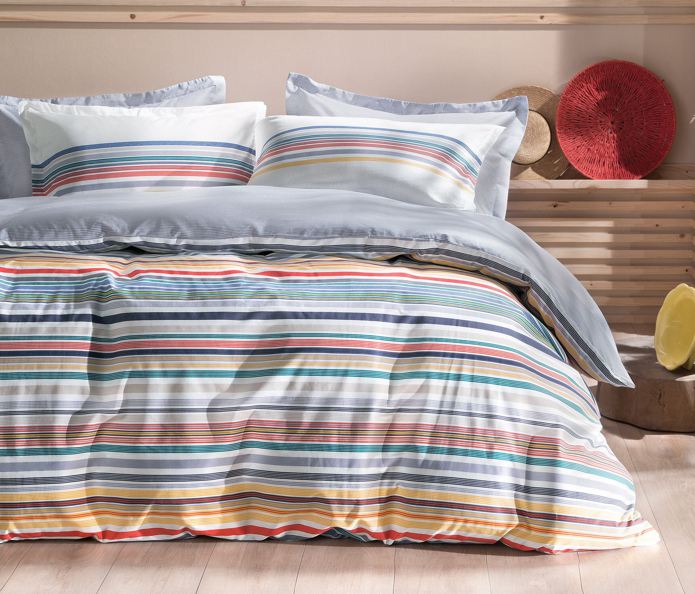 Queen Size Evan Rnf Duvet Cover Set - - Image 4