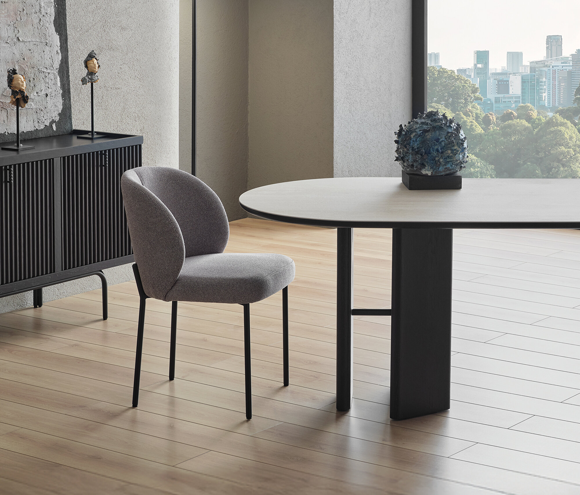 AUSTIN METAL LEG CHAIR GK:17501 DARK GREY..