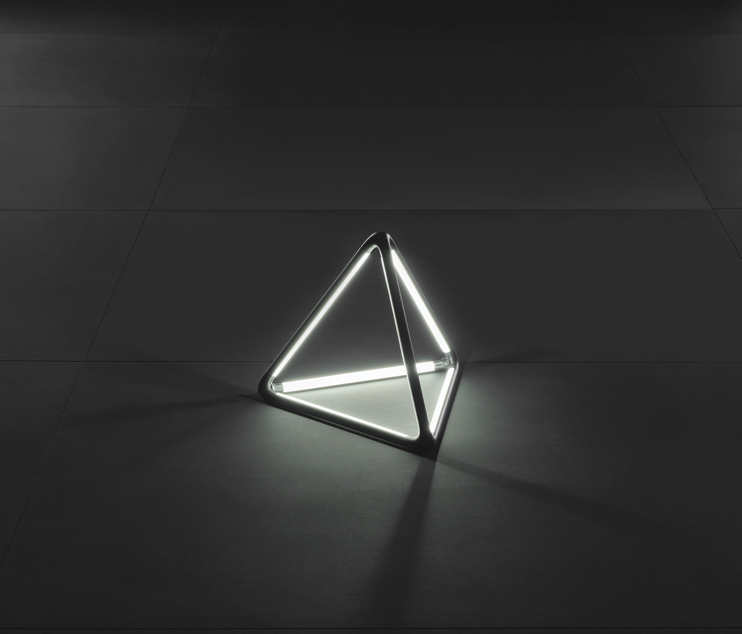 TETRA MEDIUM SIZE LIGHTING