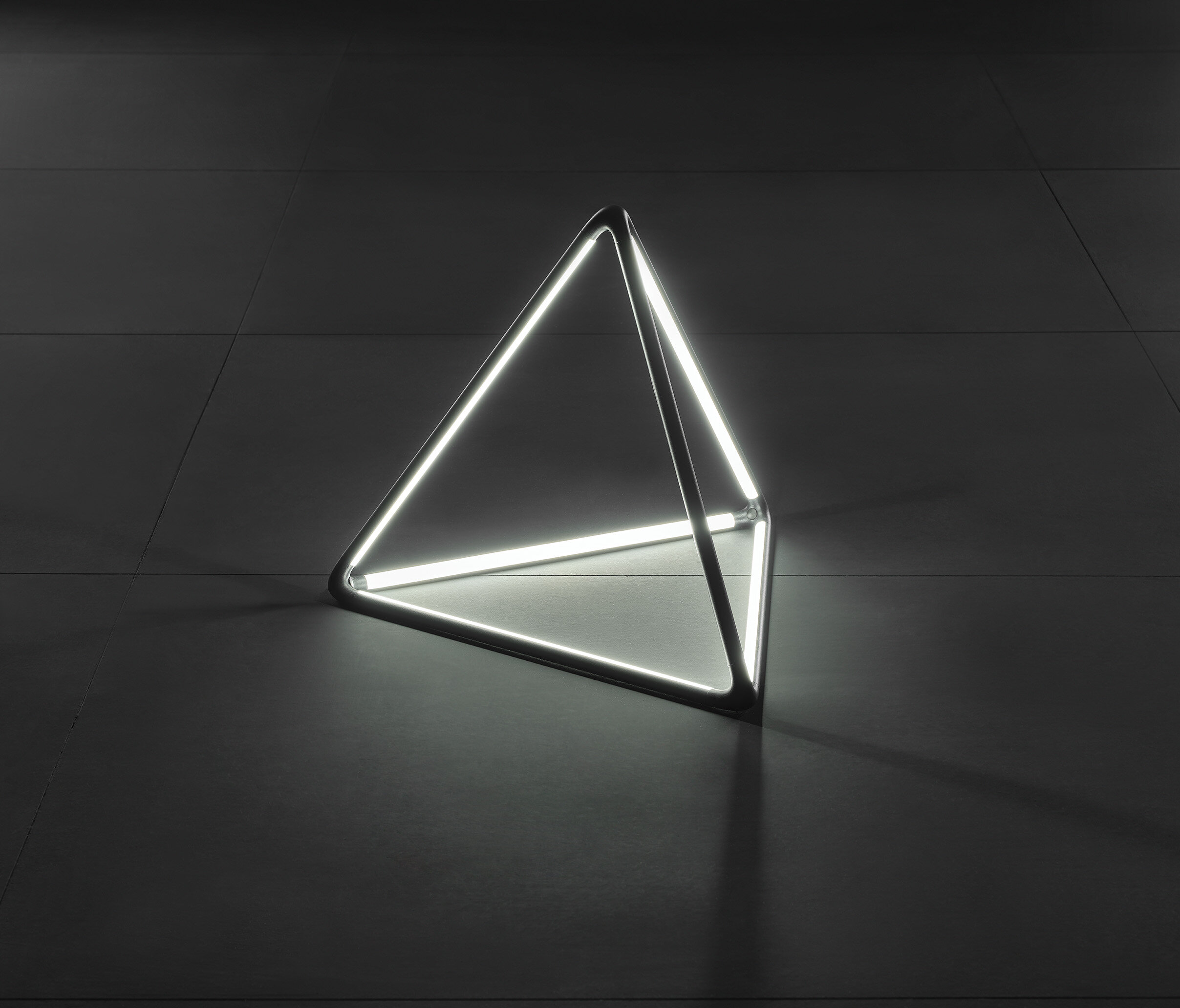 TETRA LARGE SIZE LIGHTING