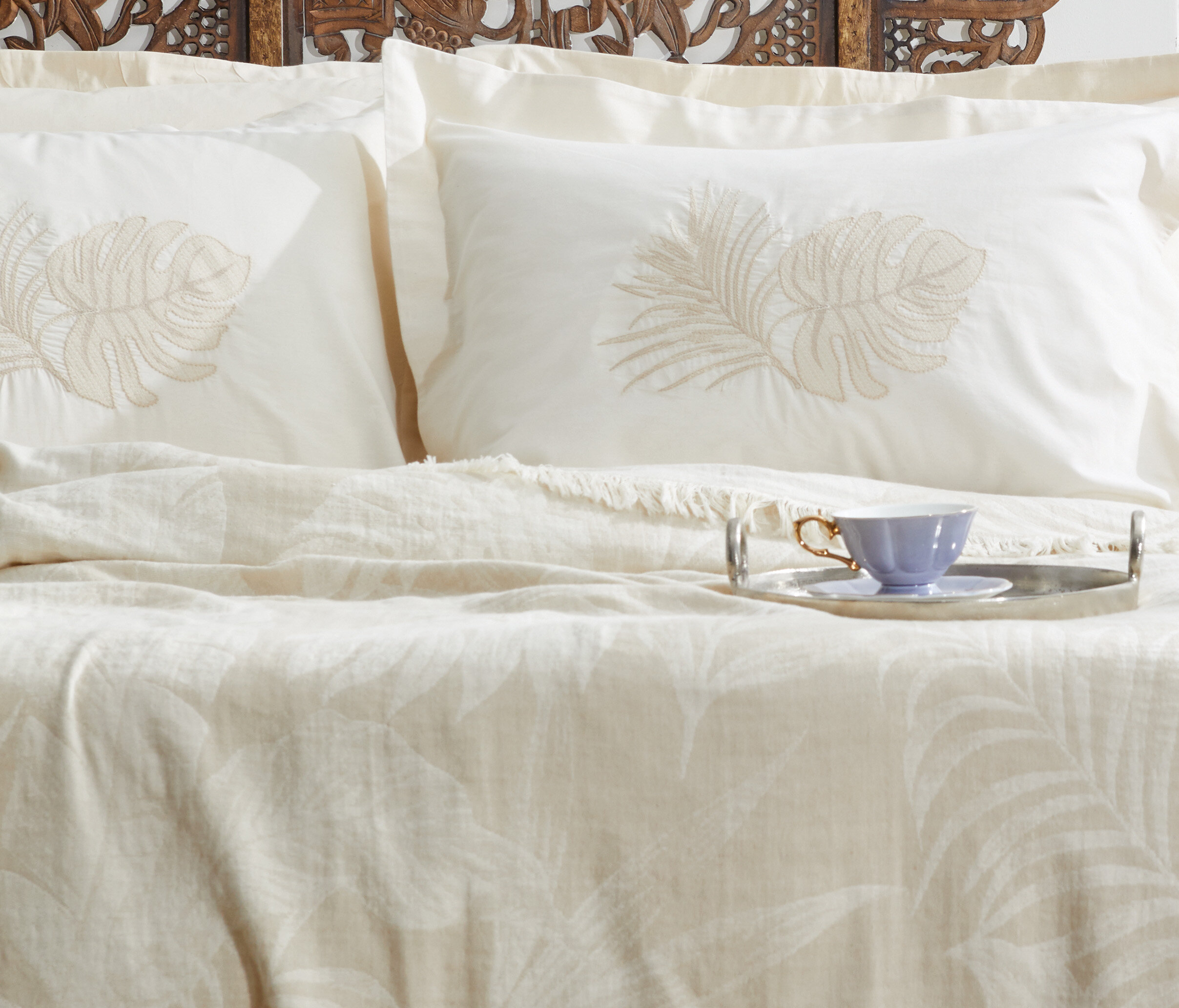Queen Size Belinda Muslin Pique Bedspread Set - Mink