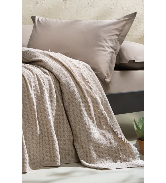 Queen Size Marita Pique Set -