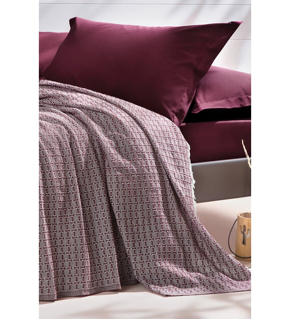 Queen Size Marita Pique -