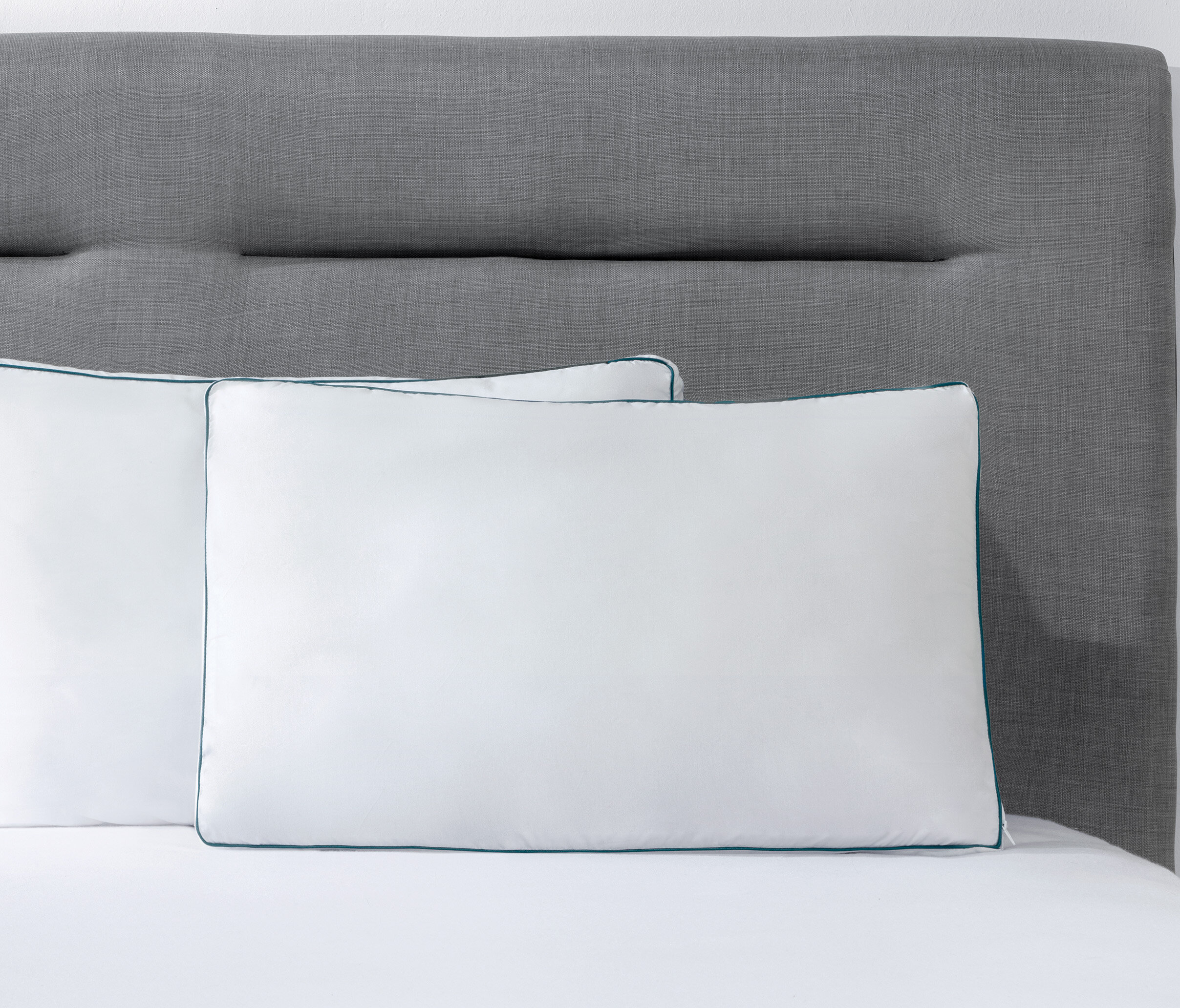 PEGAS SPRING PILLOW 43X62X13 CM